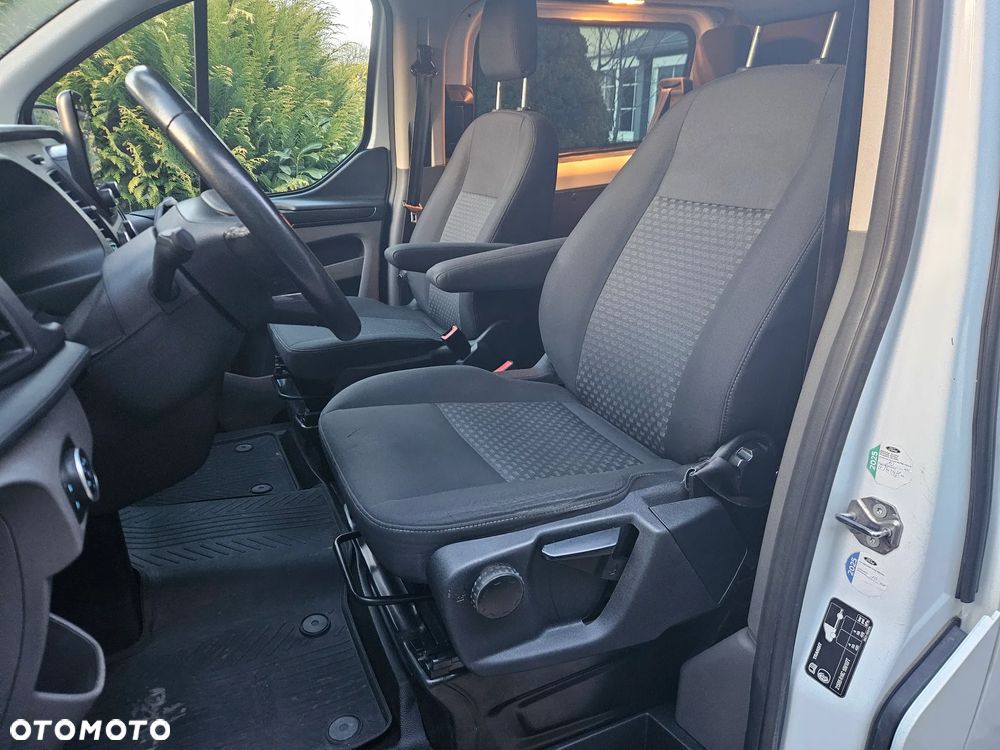 Ford Transit Custom - 19