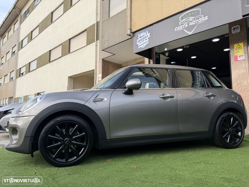 MINI 5 Portas Cooper D Auto - 8