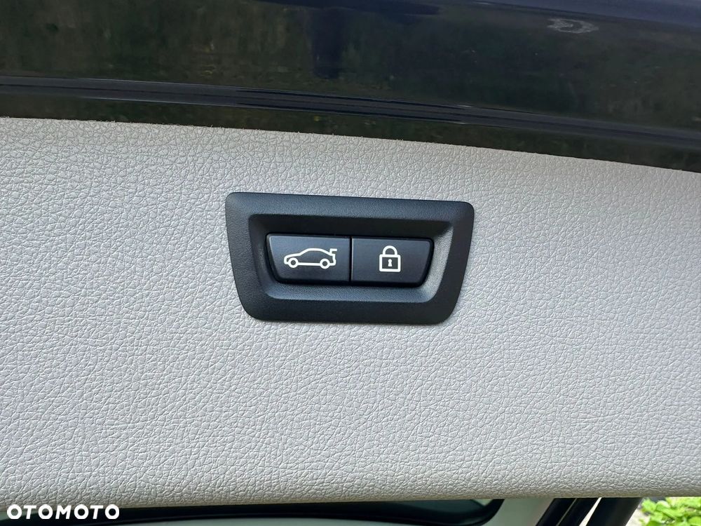 BMW Seria 3 320d xDrive Sport Line Shadow sport - 14