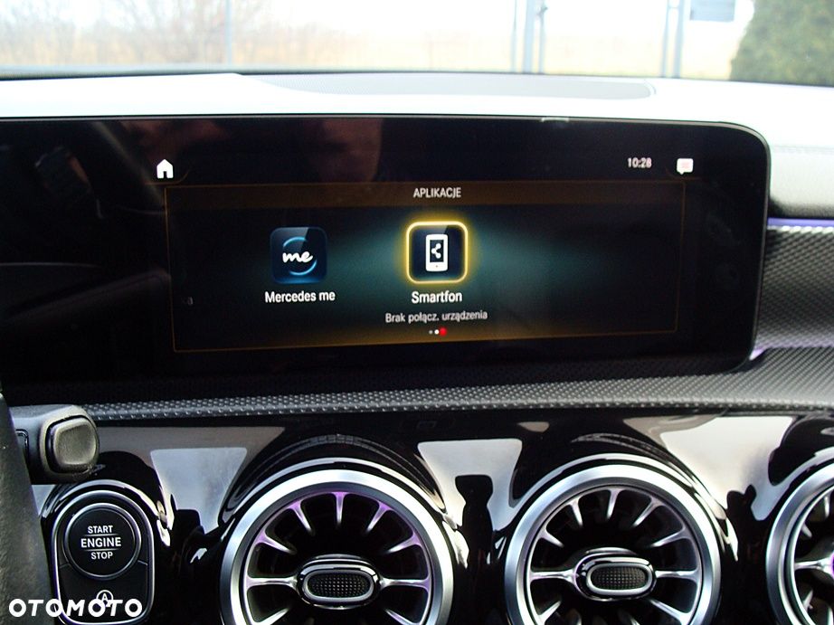 Mercedes-Benz CLA 200 d Progressive 8G-DCT - 25