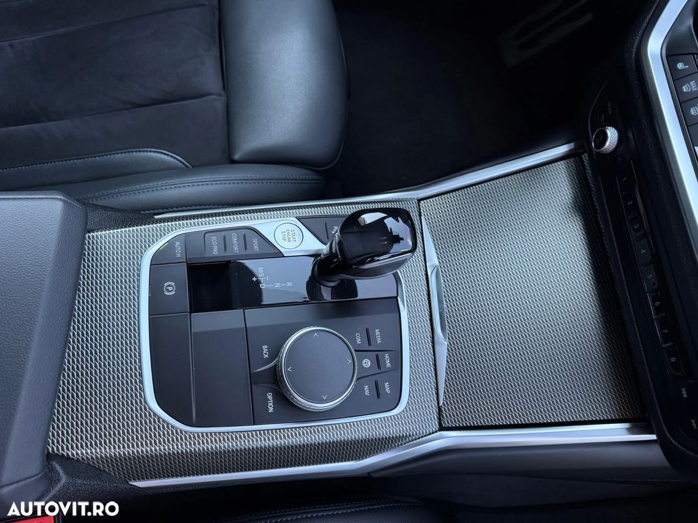 BMW Seria 3 320d xDrive AT MHEV - 23