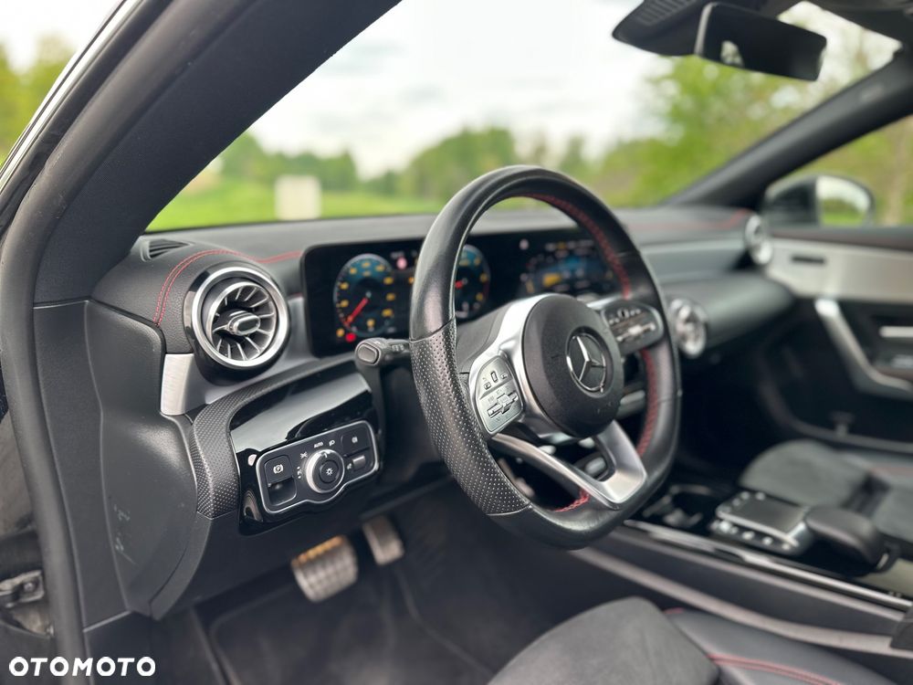 Mercedes-Benz CLA 200 d 4-Matic AMG Line 8G-DCT - 16