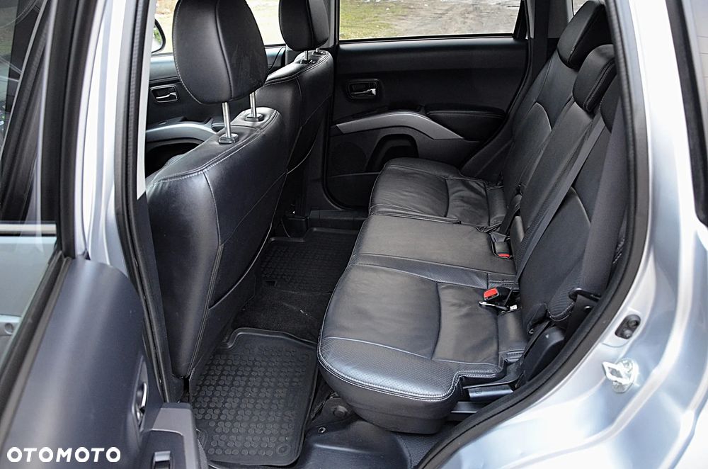 Citroën C-Crosser 2.2 HDi Exclusive DCS - 24