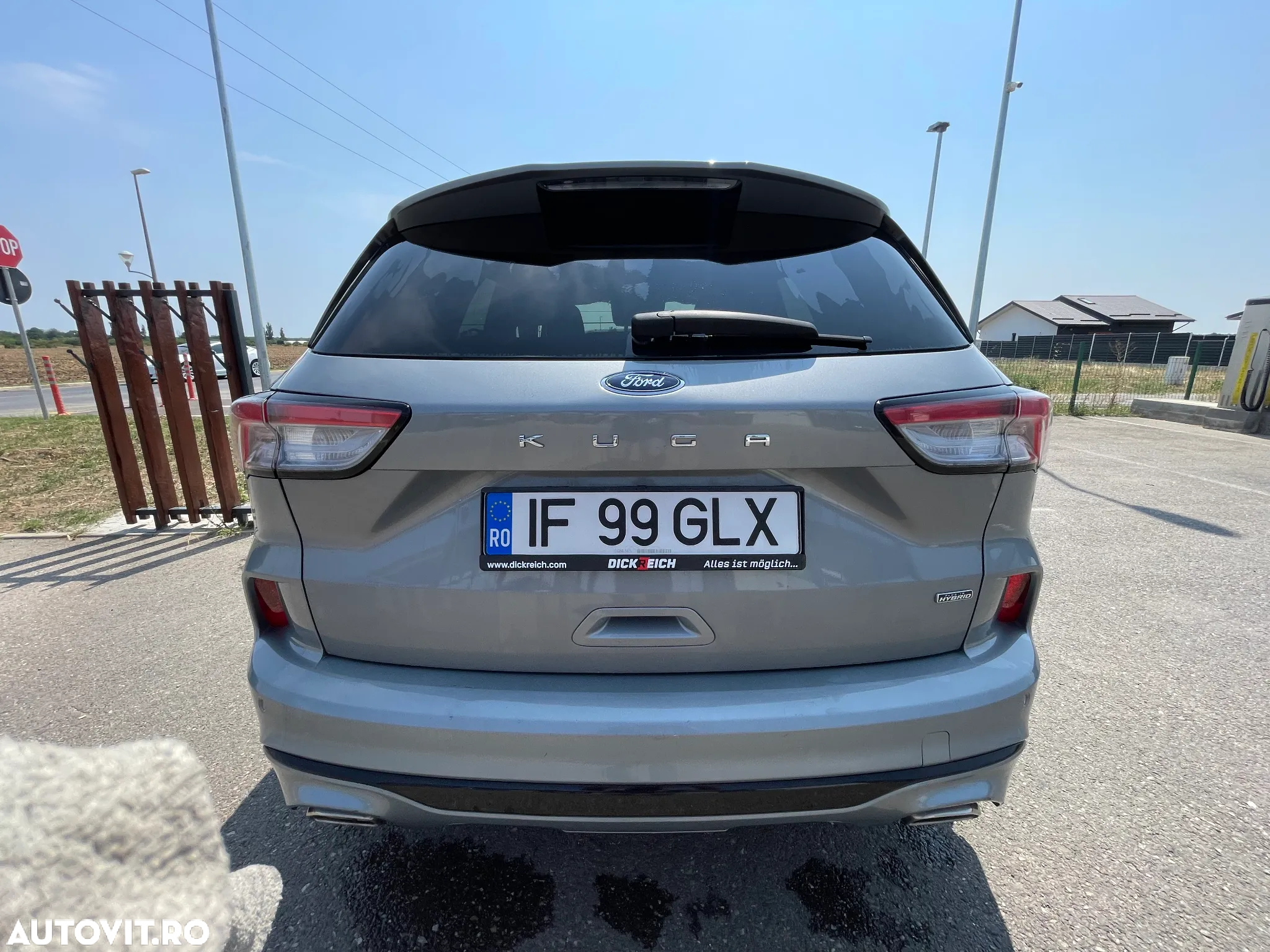 Ford Kuga 2.5 Duratec PHEV ST Line X Graphite Tech - 2