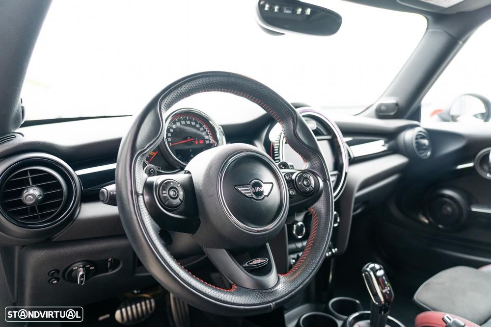 MINI 3 Portas John Cooper Works Auto Desportiva - 15