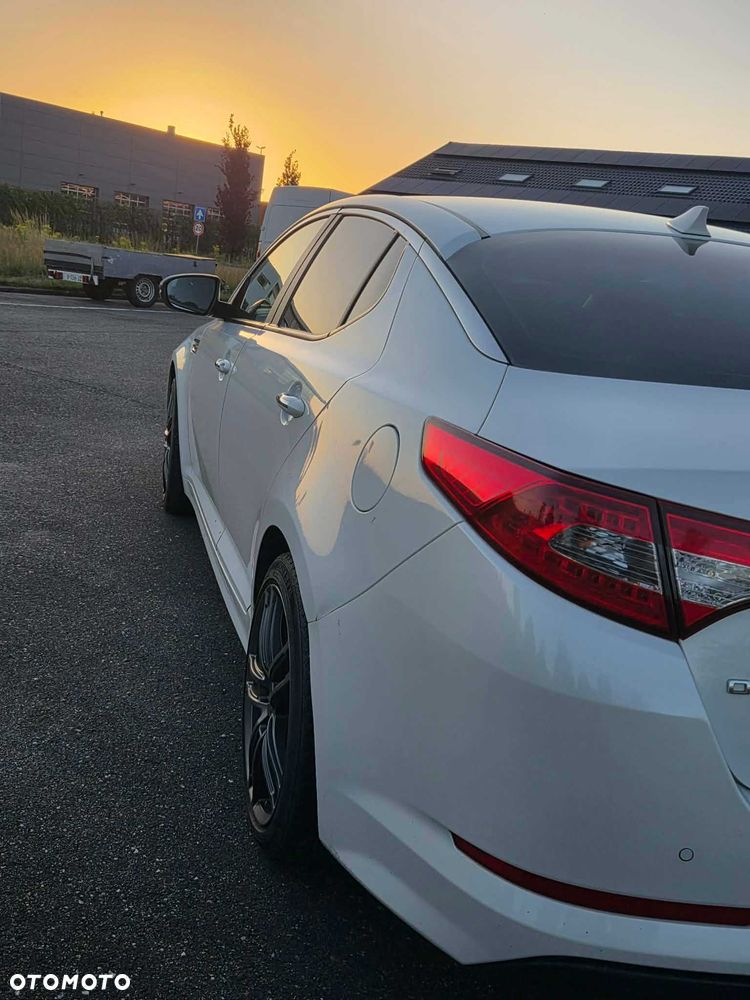 Kia Optima - 4