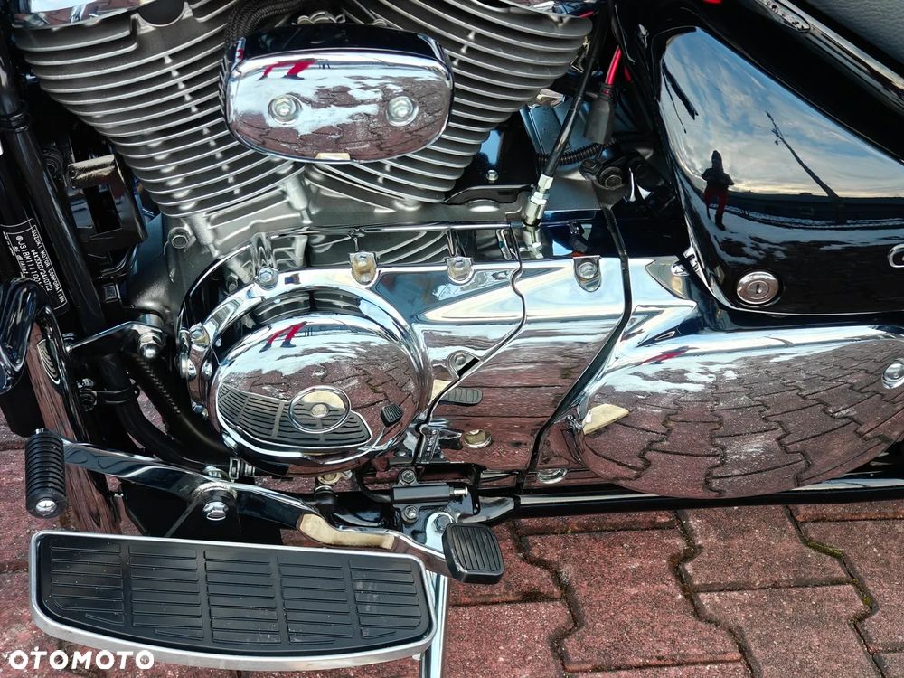 Suzuki Intruder - 29