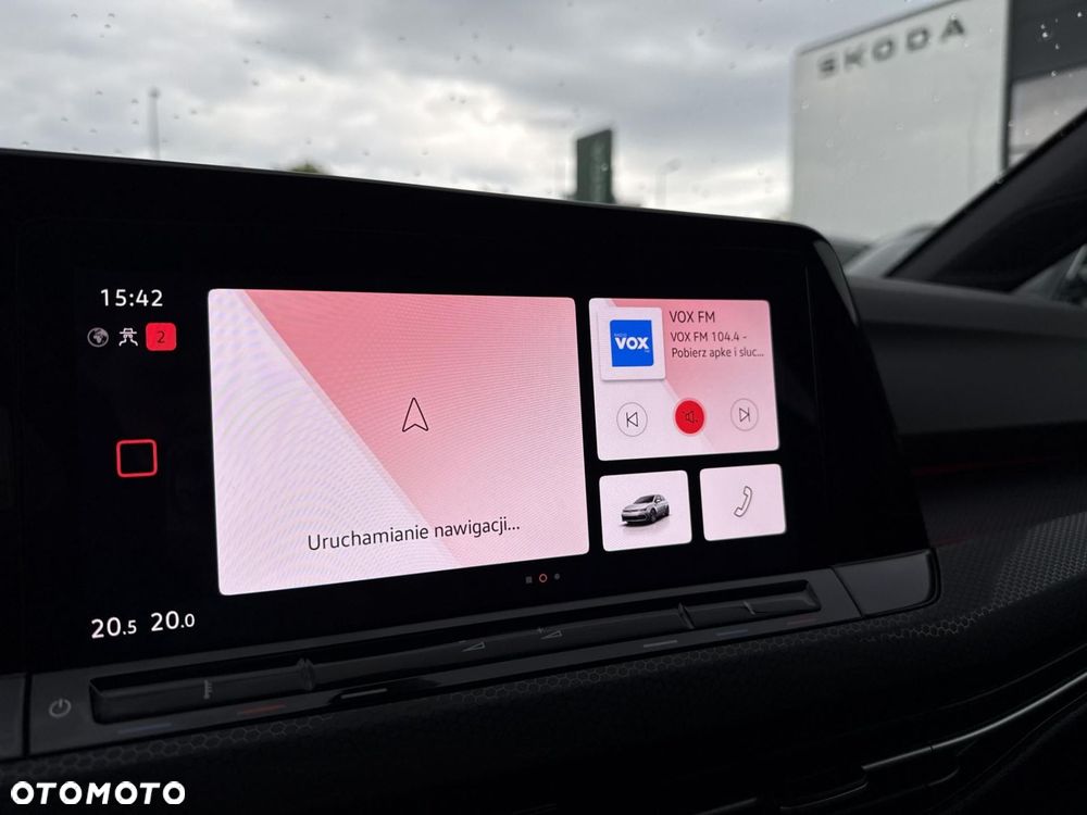 Volkswagen Golf - 22
