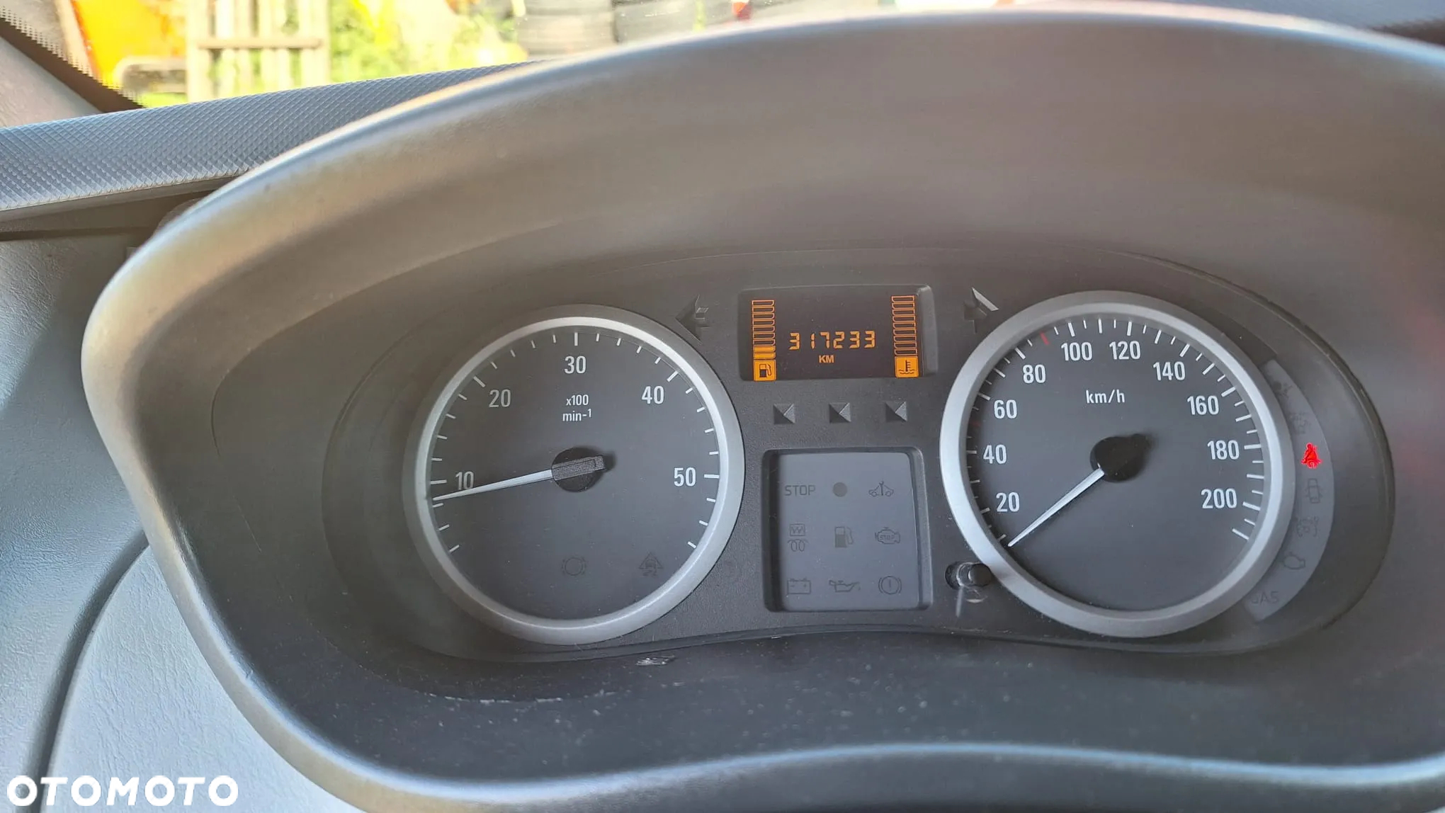 Opel Vivaro - 13