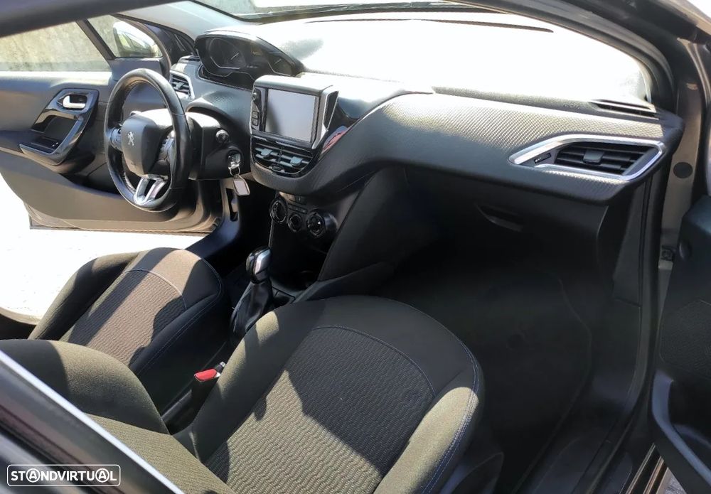 Peugeot 208 1.6 BlueHDi Style - 14