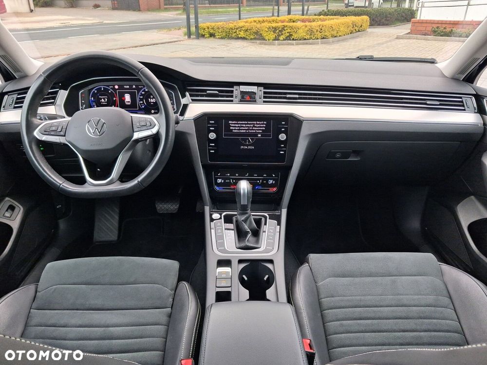 Volkswagen Passat - 5