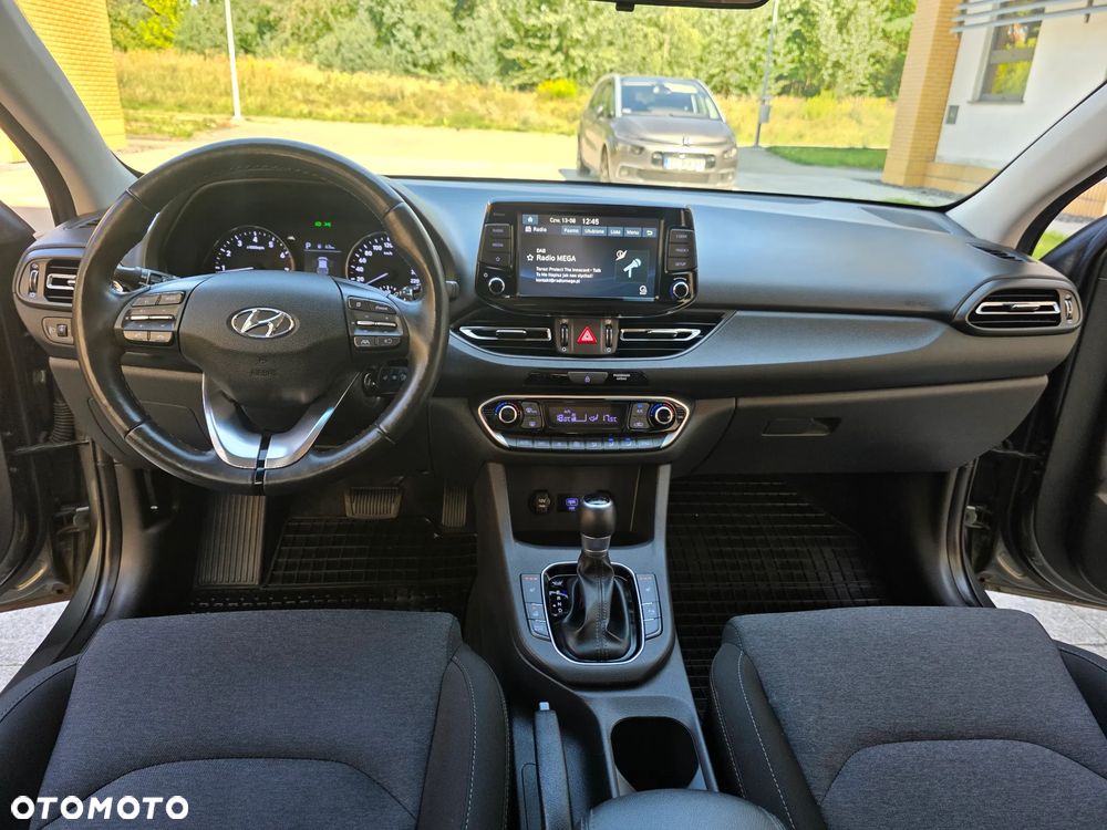 Hyundai i30 1.5 T-GDI 48V Comfort DCT - 24