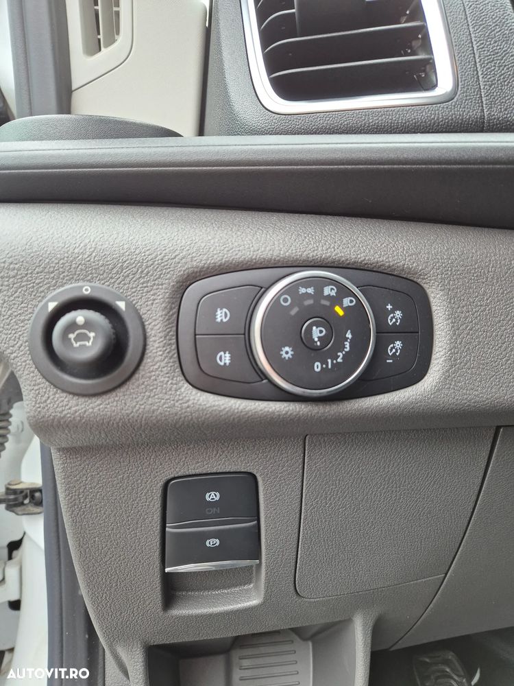 Ford Transit - 15