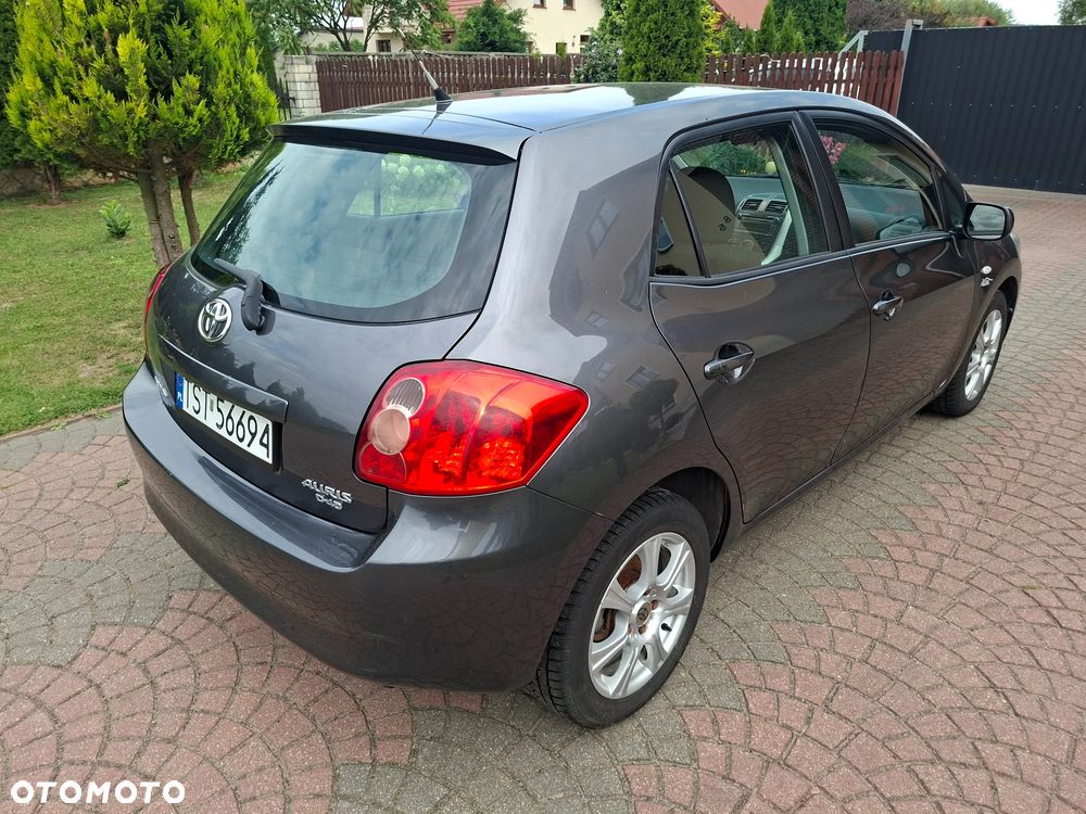 Toyota Auris 1.4 D-4D Terra - 5