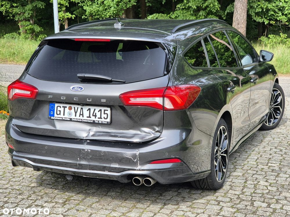 Ford Focus 2.0 EcoBlue STart-Stopp-System ST-LINE X - 11