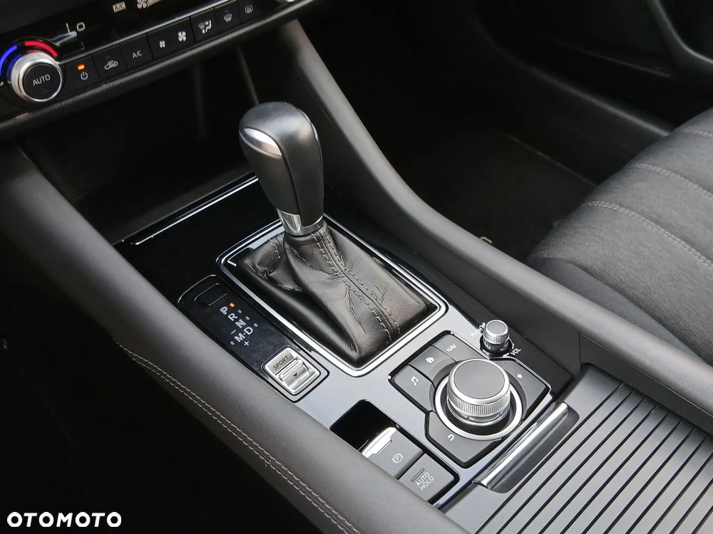 Mazda 6 ver-2-0-center--line - 14