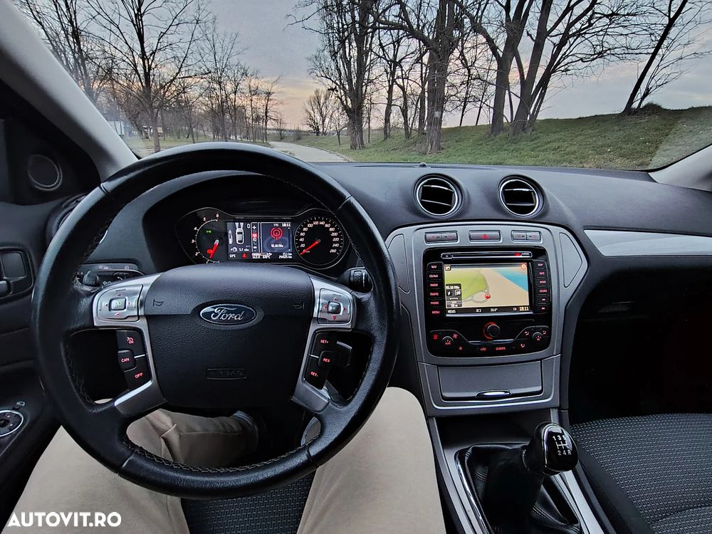 Ford Mondeo 1.8 TDCi Trend - 14