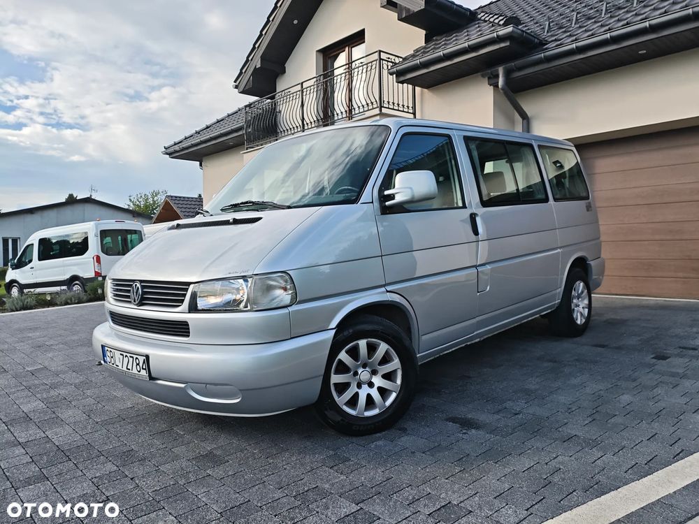 Volkswagen Multivan - 2