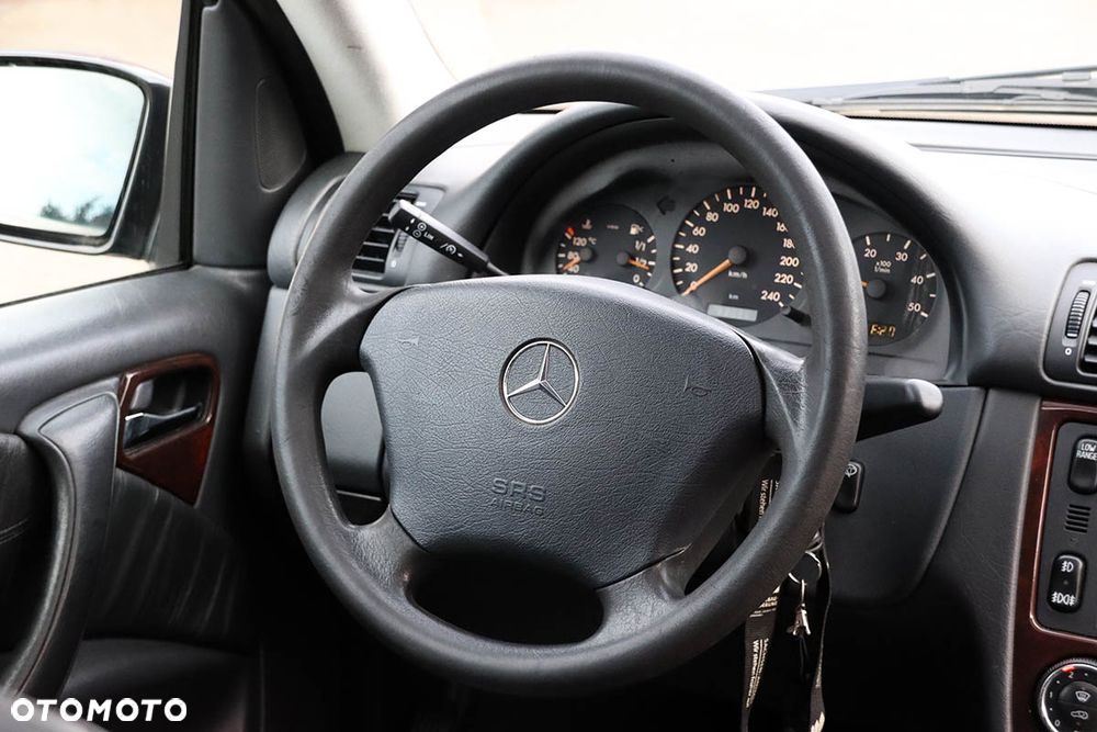 Mercedes-Benz ML - 29