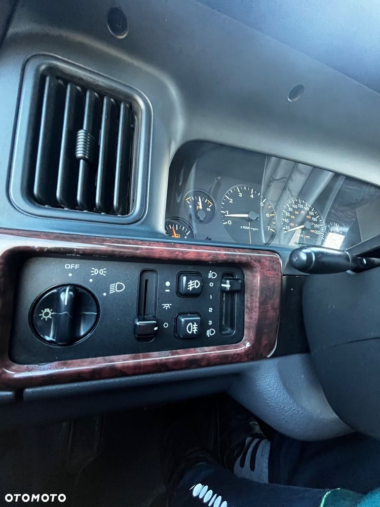 Jeep Grand Cherokee 5.9 Limited - 32