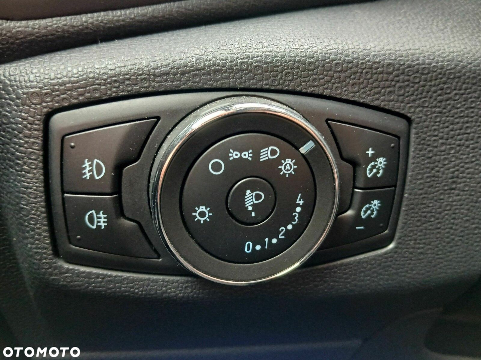 Ford EcoSport - 25