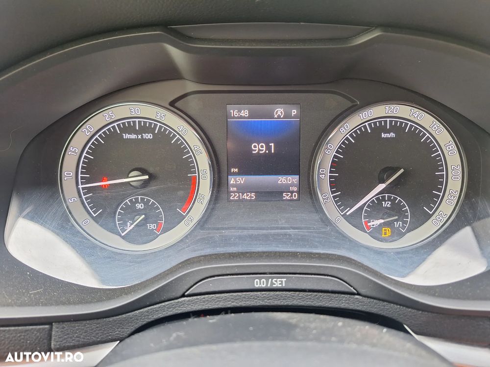 Skoda Karoq 2.0 TDI SCR 4x4 DSG Style - 33