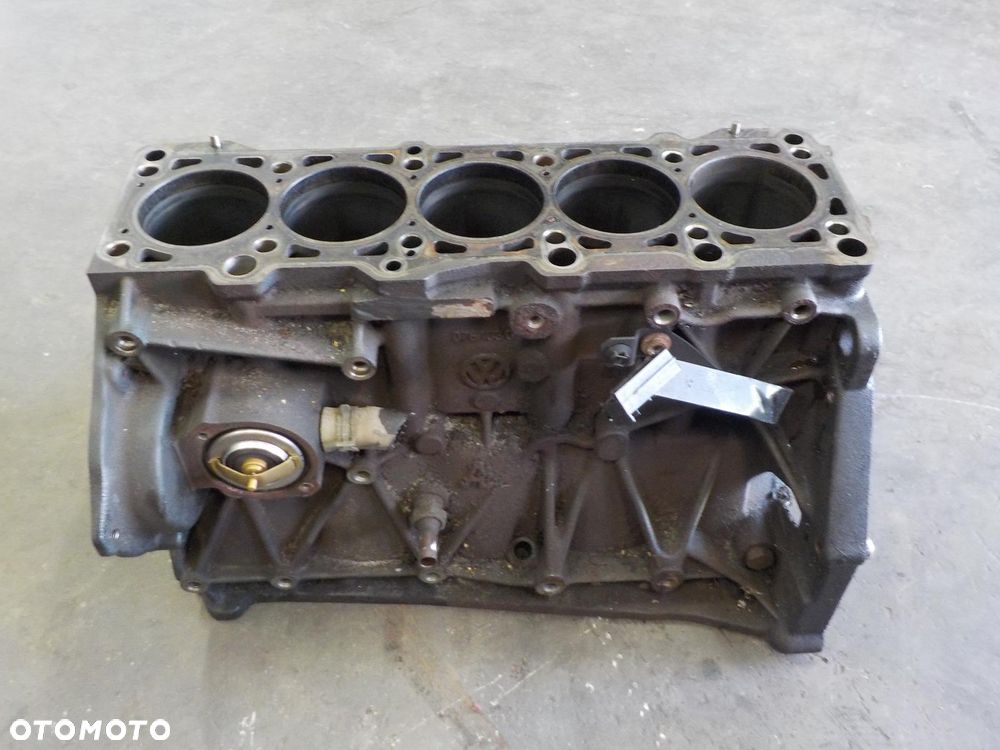 VW CRAFTER 2.5 TDI BJL BJM BJK CEC BLOK SILNIKA SILNIK - 1