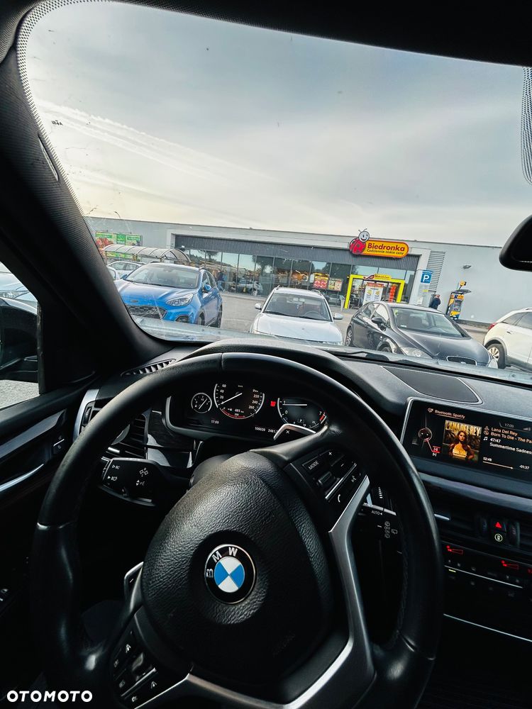 BMW X5 xDrive50i - 13