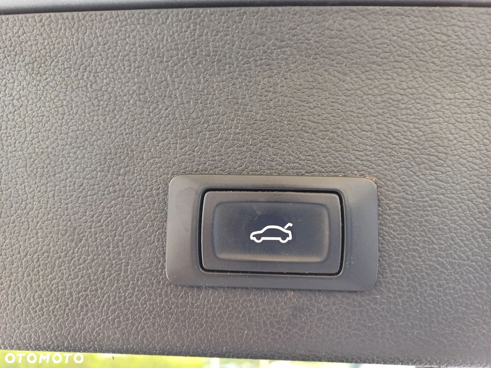 Audi A4 Avant 2.0 TDI DPF S line Sportpaket - 33