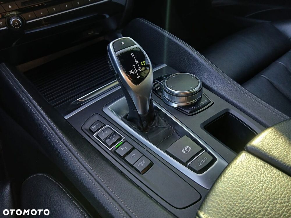BMW X6 xDrive30d - 23