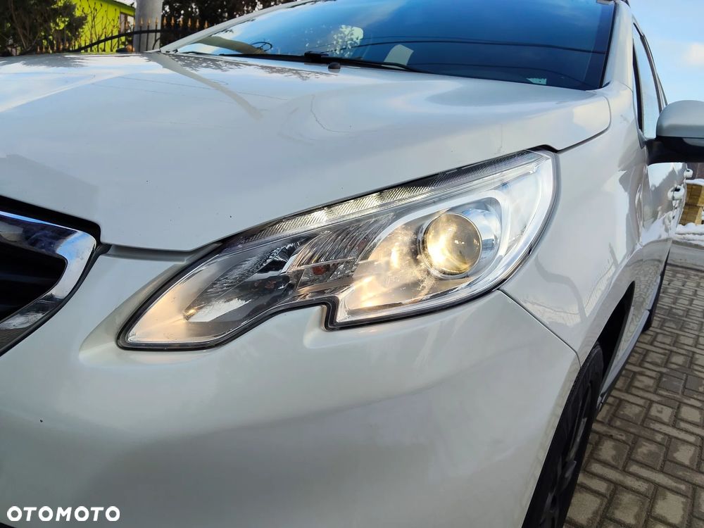 Peugeot 2008 PureTech 82 Allure - 5