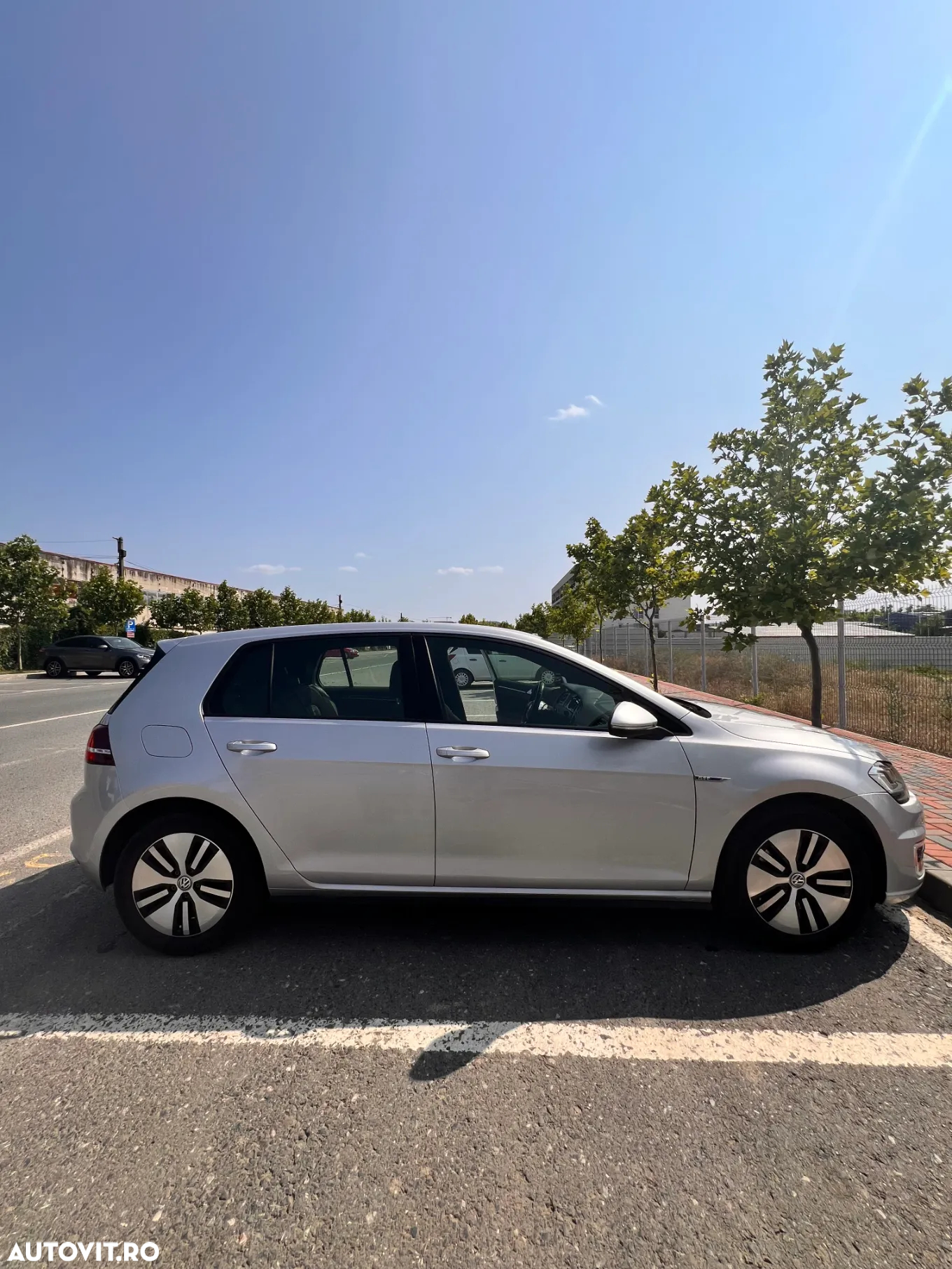 Volkswagen Golf - 4