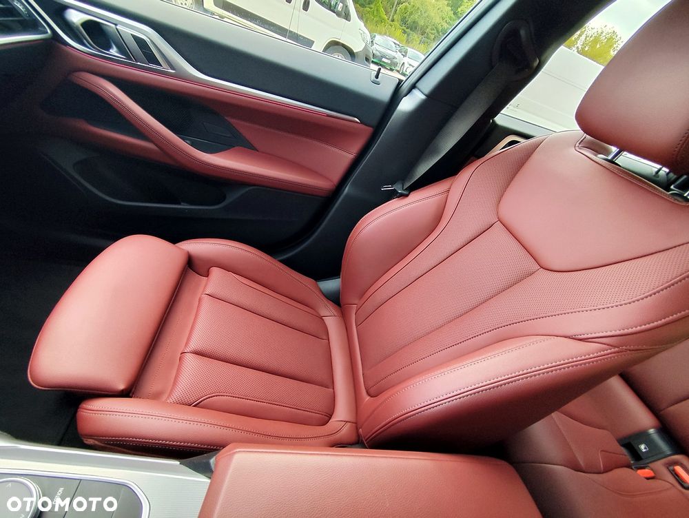 BMW i4 80.7kWh eDrive 40 M Sport - 31
