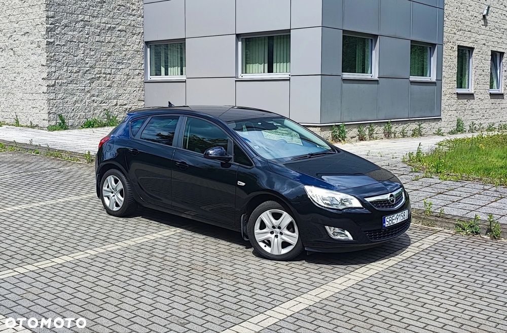 Opel Astra 1.4 Turbo Selection - 11