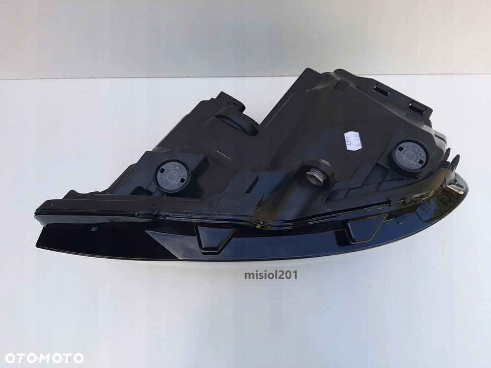 VW T6 lampa prawy przód 7E2941016L - 3