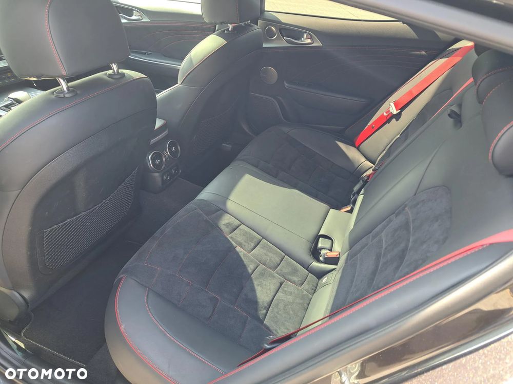 Kia Stinger 3.3 T-GDI V6 GT Prestige Line AWD - 14