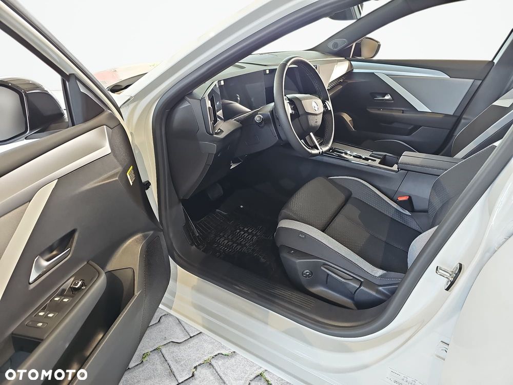 Opel Astra 1.2 T mHEV Edition S&S eDTC - 11