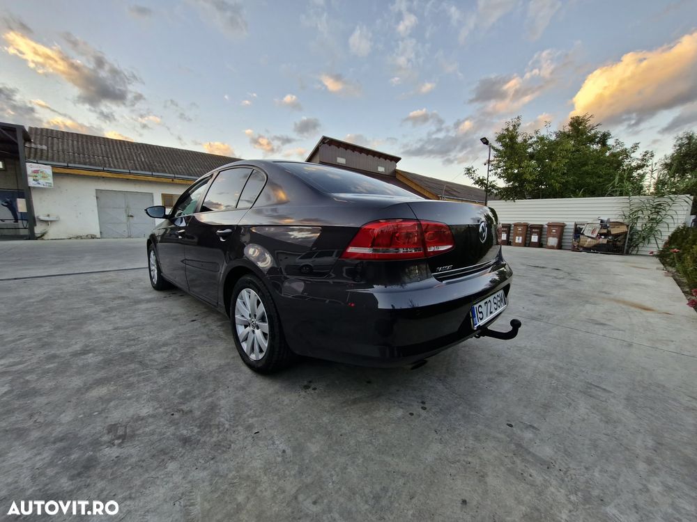 Volkswagen Passat 1.6 TDI BlueMotion - 16