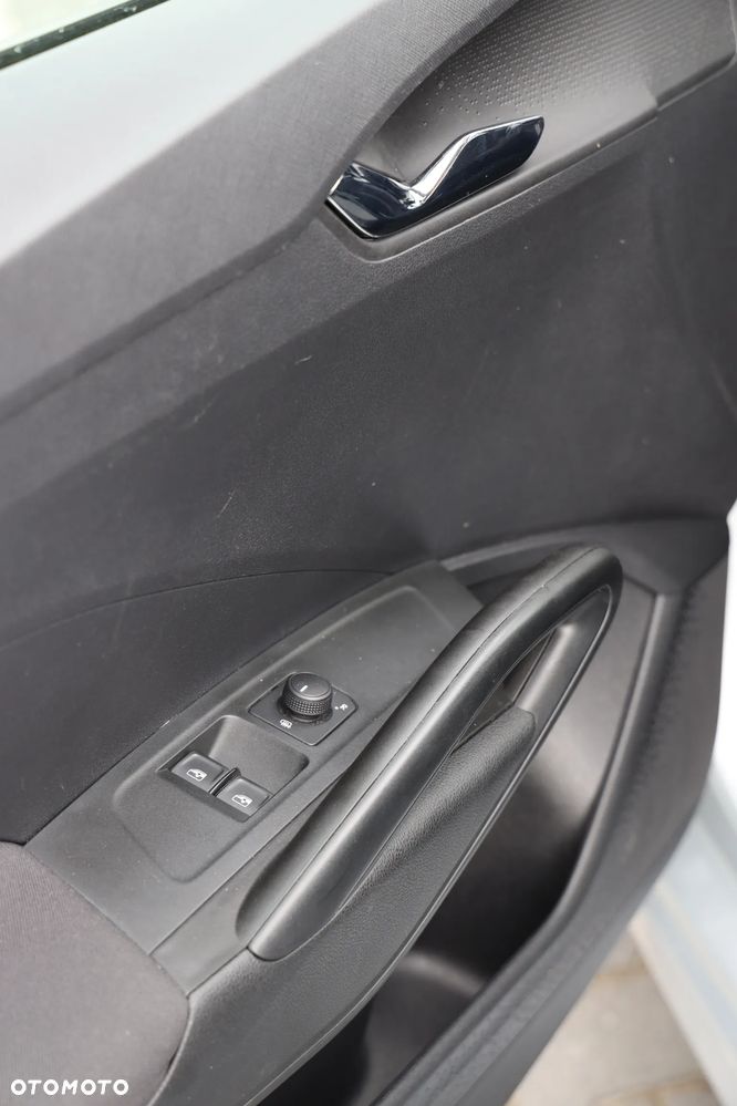 Skoda Fabia 1.0 TSI Ambition - 12