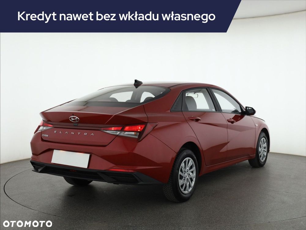 Hyundai Elantra - 7