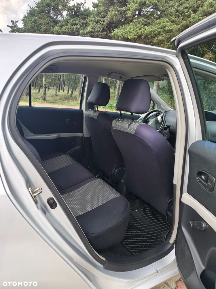 Toyota Yaris - 9