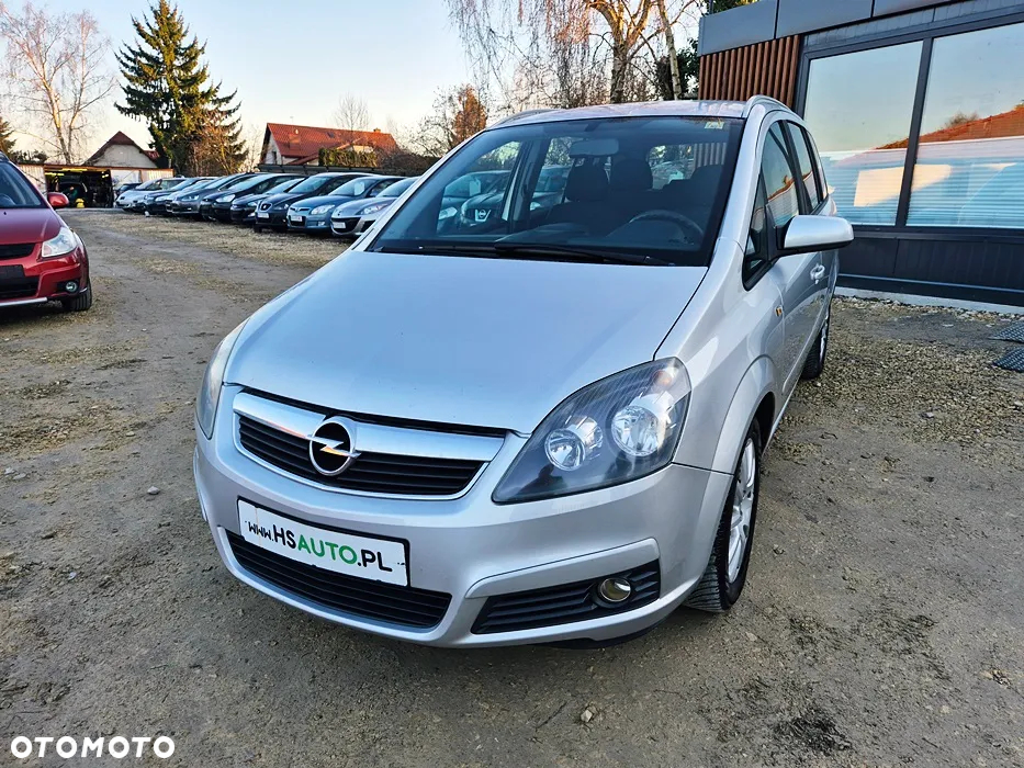 Opel Zafira 1.8 Cosmo - 3