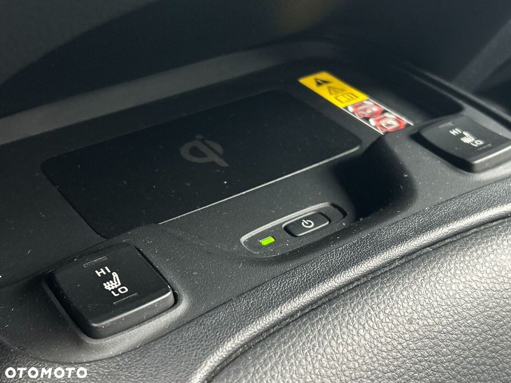 Toyota Corolla 1.8 Hybrid Comfort - 19