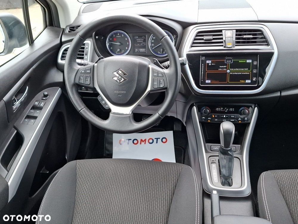 Suzuki SX4 S-Cross 1.4 T Premium - 8
