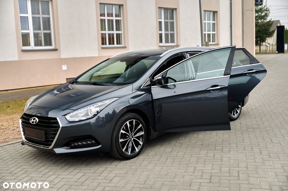 Hyundai i40 Kombi 1.7 CRDi DCT Premium - 13