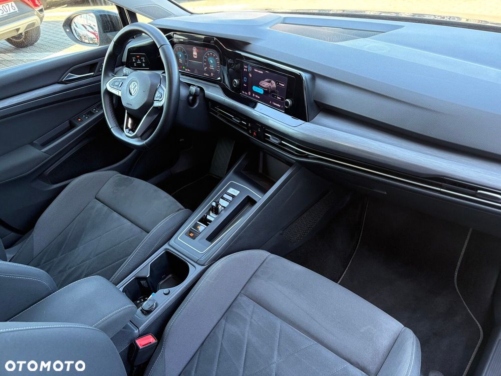 Volkswagen Golf 1.5 eTSI EVO Style DSG - 17