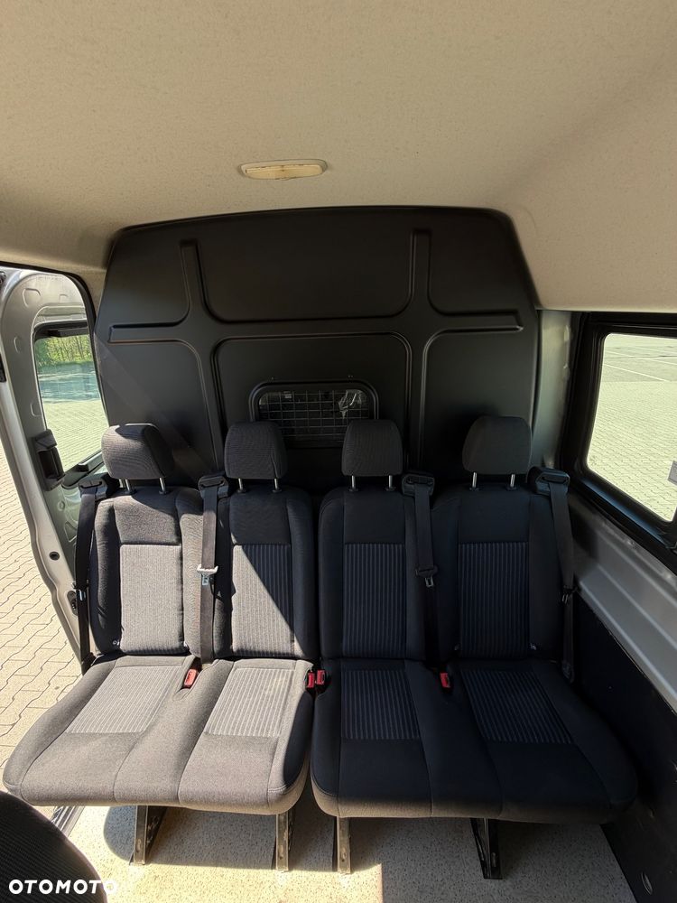 Ford Transit - 12