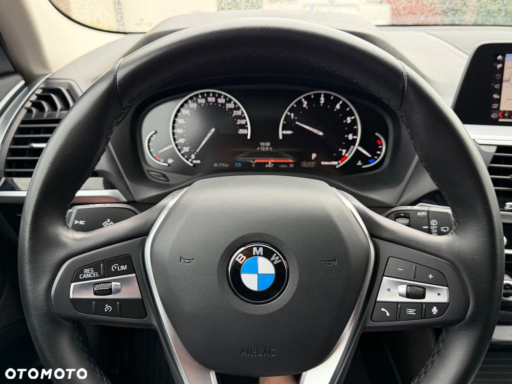 BMW X3 xDrive20i GPF Advantage - 12