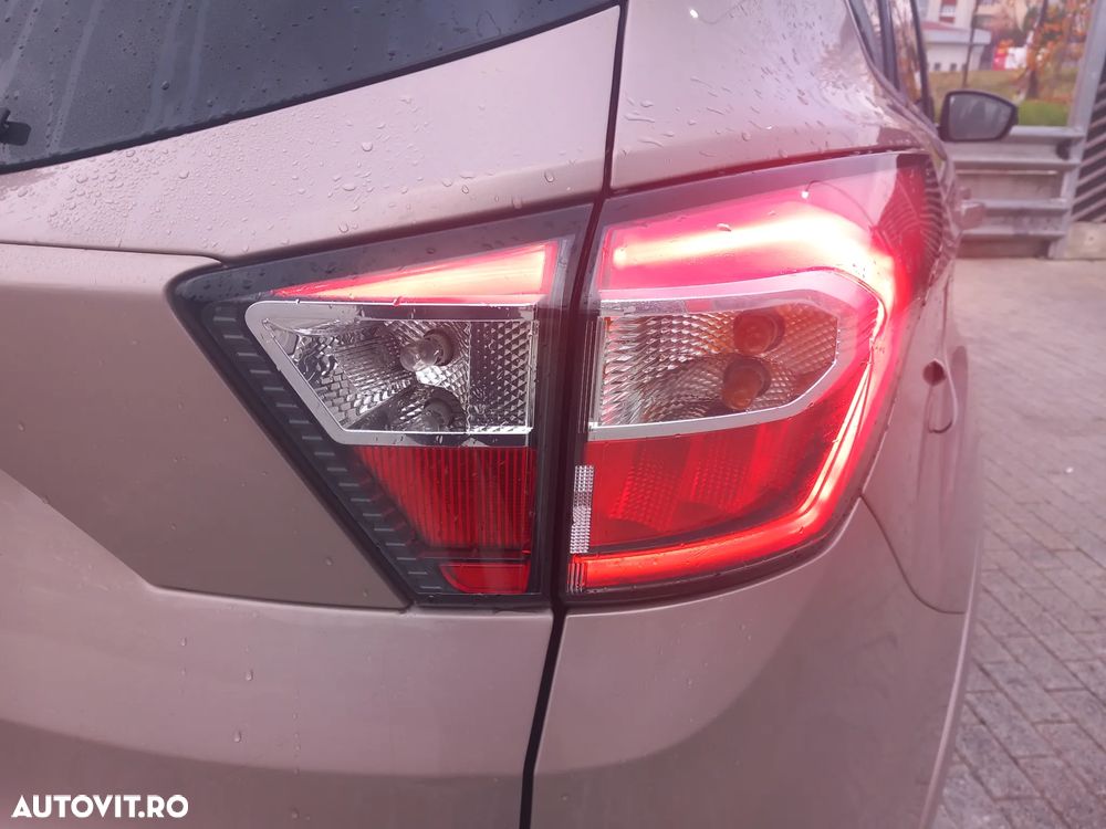 Ford Kuga 2.0 TDCi 4WD Powershift Vignale - 23