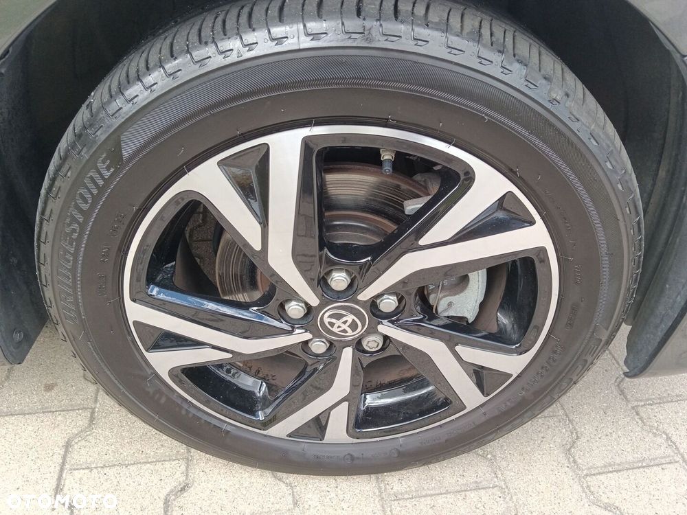 Toyota Yaris Hybrid 1.5 Style - 10